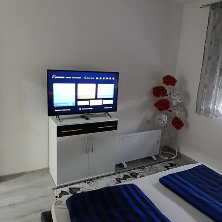 Apartman Ella Bosanska Krupa Exterior photo